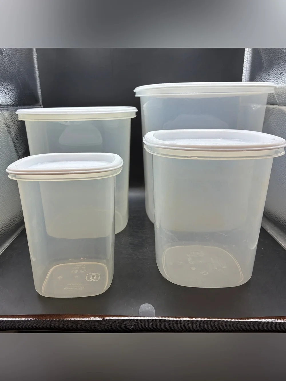 Rubbermaid Servin' Saver set of Canisters #5 6 7 8 Almond Lids, Nesting